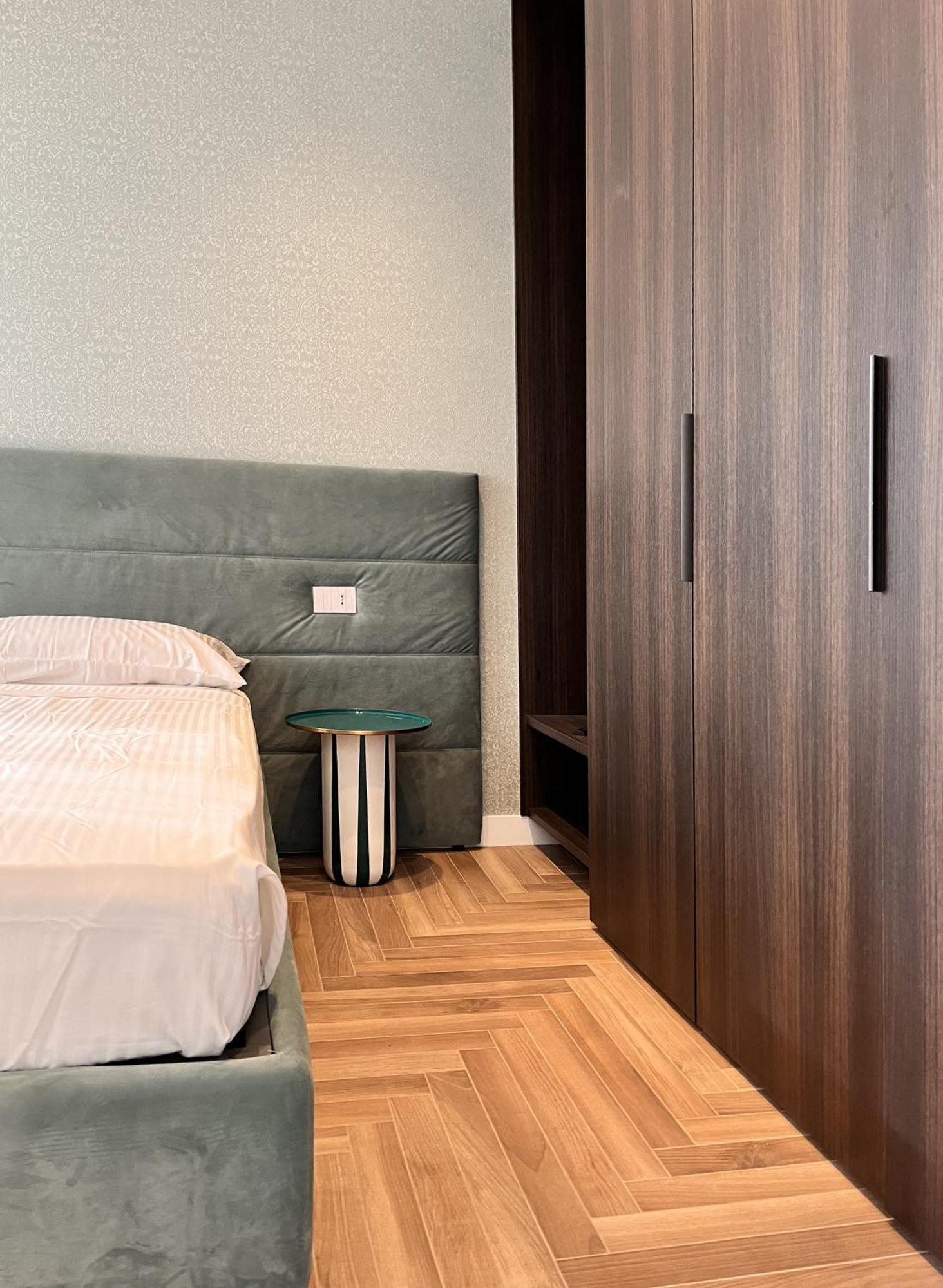 Yls Luxury Suites Мілан Екстер'єр фото